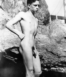 Plenty Of Twinks 5 5dc2d8f1b691a.jpg