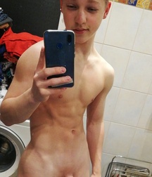 Twink Tube Truly The Hot Ones 611fbe4bbbd67.jpg