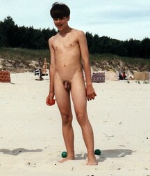 Uploaded by:dirtyxtrem 5eea05abcb75c.jpg