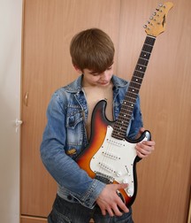 Aaron Vol. 2 59bf3b67ca717.jpg