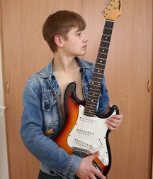 Aaron Vol. 2 59bf3b699e235.jpg