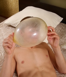 Aaron Vol. 4 59d43bfa917eb.jpg