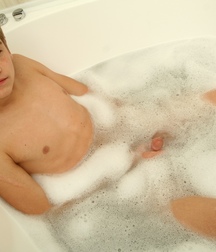 Aaron Vol. 13 5ba40bd516975.jpg