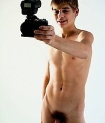 Guys Just Showing their Stuff 57633807c7af9.jpg