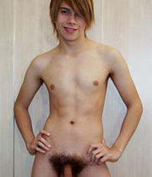 Guys Just Showing their Stuff 5763380a8043e.jpg
