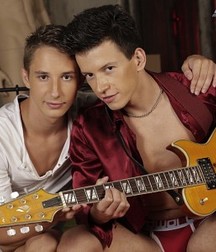 More Twinks and Guitars 576fdd6fb11f9.jpg