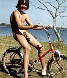 Nudist Files - Outdoor Teens 5771b986d7999.jpg