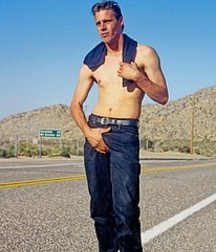 Hitchhiker Doesn't Get A Ride 5788cfac091fb.jpg