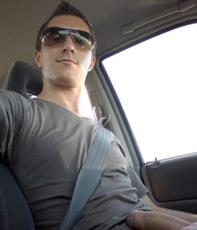 Boys in Cars 579e9817c3e4f.jpg