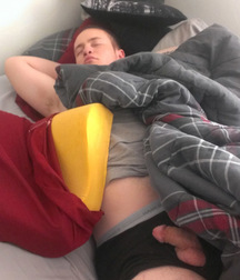 Boys Naked 57b12b32c7872.jpg