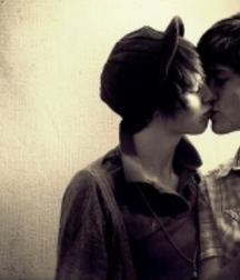 Boys Kissing 57bdfccfd7774.jpg