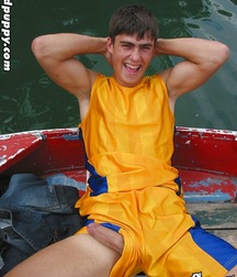 Naked Outdoors 57c32e4bdd1bf.jpg