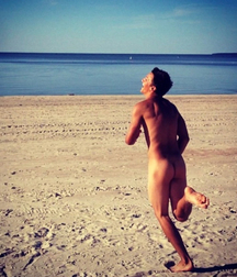 All Beach Butt 57cdd6bf6516a.jpg