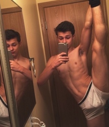 Boys with A Buldge 57d5d332d4fe9.jpg