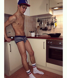 Undies & Swimsuits - no nude 57d5d57b4bebb.jpg