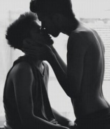 Boys Kissing 57d62a4dacbea.jpg