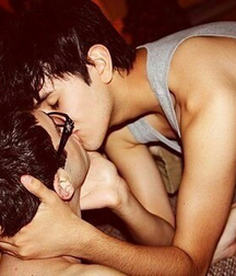 Boys Kissing 57d62a6371921.png