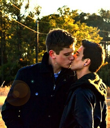 Boys Kissing 57d62a64608e5.png