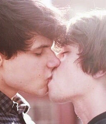 Boys Kissing 57d62a76d82ca.png