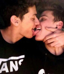 Boys Kissing 57d62a7c7402c.png