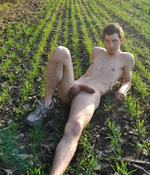 Naked Boys Outside 57da81110d390.jpg