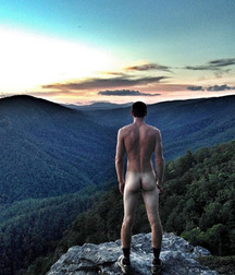 Naked Boys Outside 57da8144a1e51.jpg