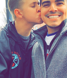 Young Couples 57dafe15d5b6b.jpg