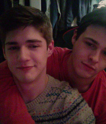Young Couples 57dafe17353b5.jpg