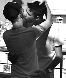 Young Couples 57dafe19b2064.jpg