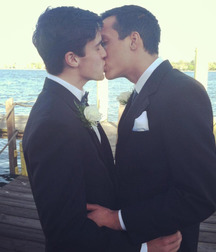 Young Couples 57dafe2da19d4.jpg