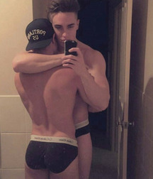 Young Couples 57dafe2f3c491.jpg