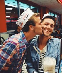 Young Couples 57dafe3077b86.jpg