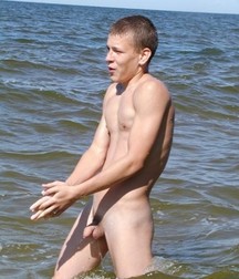 Nude Beach Time - Boys 57def946efb2f.jpg
