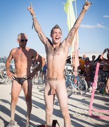 Nudists Outdoors 57defa0fbe8d9.jpg