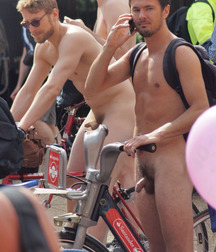 Naked Bikers - I'm In 57e1e74475ab0.jpg