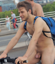Naked Bikers - I'm In 57e1e745c466e.jpg