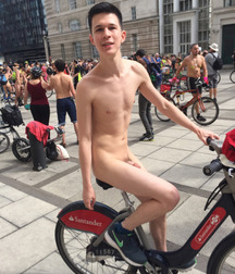 Naked Bikers - I'm In 57e1e7495b78d.jpg