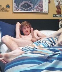 Selfie Boys 57e9dc023b1a2.jpg