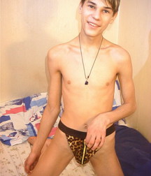 Twink Boy, Ladder & Toys 57f47b2b096eb.jpg
