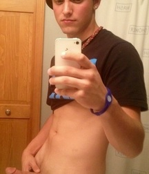 Boys & Twink Selfies 581555bb99e7b.jpg