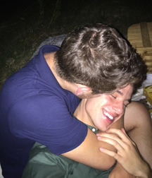 Boys Kissing 581f436709eb9.jpg