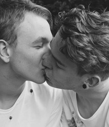 Boys Kissing 581f436d71ee9.jpg