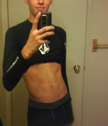 Mega Twink File 582113989d568.jpg