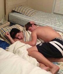 Cuties Boys & Twinks 582116508f008.jpg