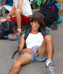 A World of Twinks 5824e1c20254e.jpg