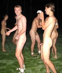 Nudists in Group Activies 5828ba847b974.jpg