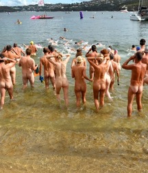 Nudists in Group Activies 5828ba90dc0b0.jpg