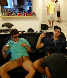 Nudists in Group Activies 5828ba9a9f389.jpg