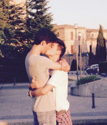 Cute Couples 5831b52c9a27a.jpg