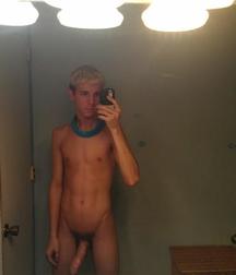Boys and Twinks 583ce6dc29dd8.jpg